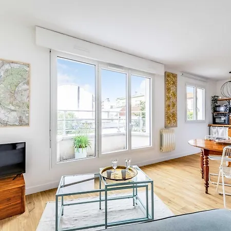 Cozy 1p With Balcony - Suresnes